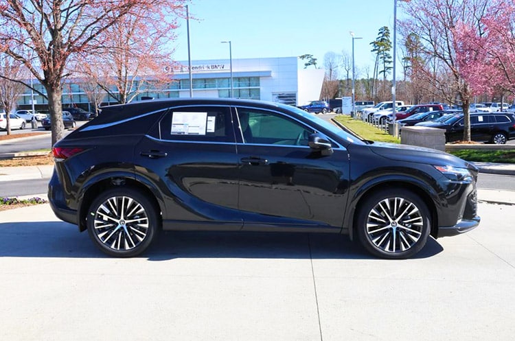 2024%20Lexus%20RX%20side%20Hendrick%20Cars.jpg