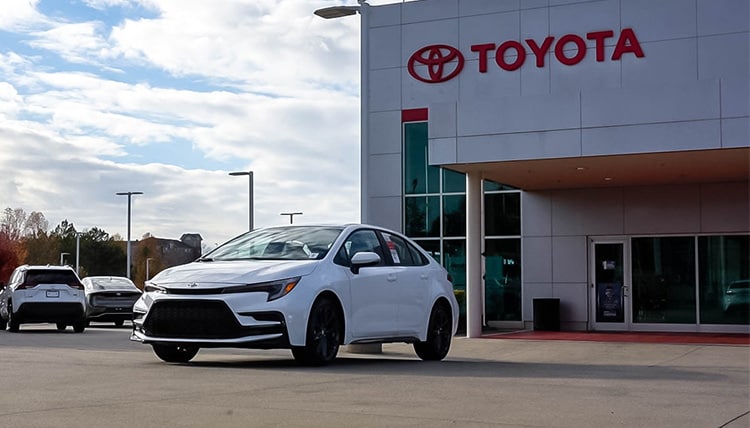 Toyota Corolla Hendrick Cars.jpg