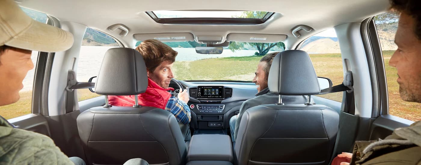 Trucks%20for%20Sale%20Near%20Sandy%20Springs%202025%20Honda%20Ridgeline%20-%20Interior%20Sitting.jpg Group of friends driving in a 2025 Honda Ridgeline