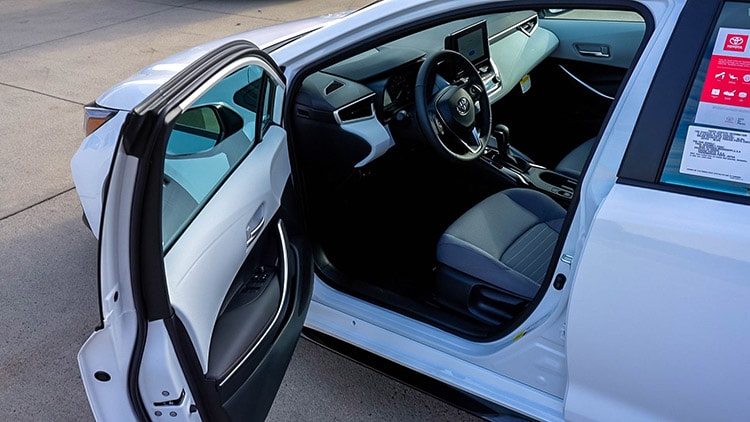 Toyota Corolla Hendrick Cars Driver Side.jpg