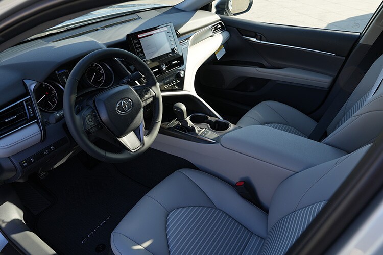 Toyota%20Camry%20Passenger%20Dash%20Hendrick%20Cars.jpg