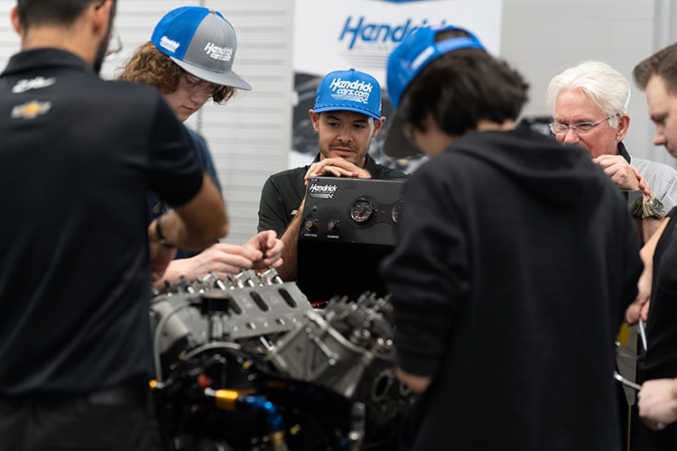 HGSG engine build Vernon Malone.jpg