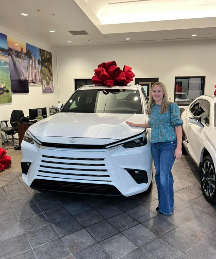 Lexus TX customer Hendrick Cars.JPG.jpg