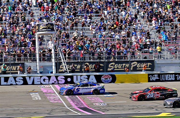 2023 Kyle Larson Hendrick Cars Las Vegas Checkered Flag.jpg