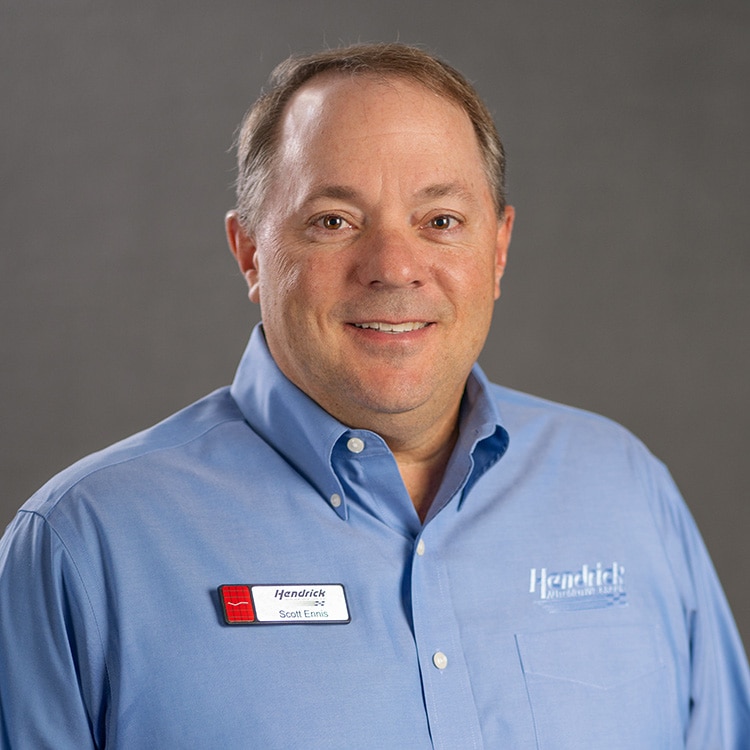Scott%20Ennis%20CFO%20of%20the%20Year%20Hendrick%20Cars.jpg