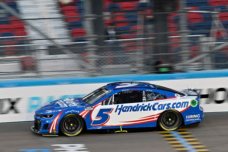 2022 Kyle Larson Phoenix2.jpg